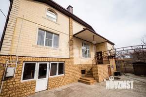 Дом 387м&sup2;, 3-этажный, участок 7 сот.  