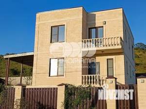 Дом 180м&sup2;, 2-этажный, участок 6 сот.  