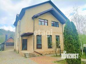 Дом 150м&sup2;, 3-этажный, участок 7 сот.  