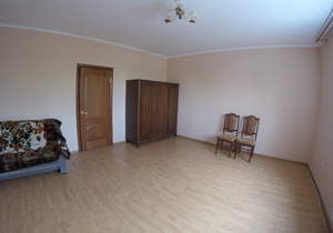 Дом 180м², 3-этажный, участок 1 сот.  