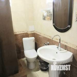 Дом 200м&sup2;, 2-этажный, участок 3 сот.  