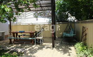 Дом 183м&sup2;, 3-этажный, участок 4 сот.  