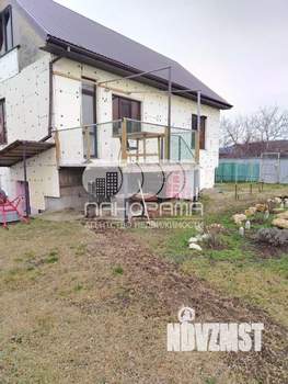 Дом 102м&sup2;, 2-этажный, участок 8 сот.  