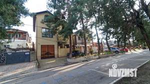 Дом 500м&sup2;, 2-этажный, участок 3 сот.  