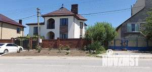 Дом 400м&sup2;, 2-этажный, участок 5 сот.  