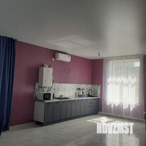 Дом 360м&sup2;, 2-этажный, участок 4 сот.  