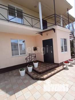 Дом 162м&sup2;, 1-этажный, участок 8 сот.  