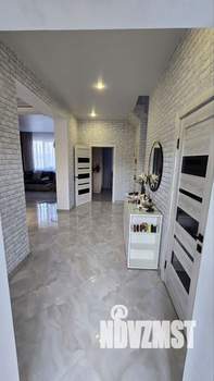 Дом 350м&sup2;, 2-этажный, участок 6 сот.  