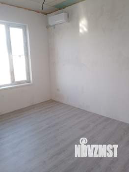 Дом 100м&sup2;, 1-этажный, участок 6 сот.  