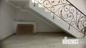 Дом 135м&sup2;, 2-этажный, участок 4 сот.  