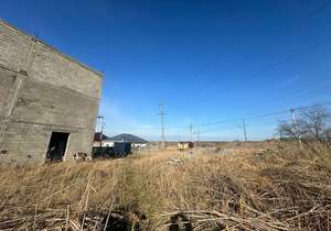 Дом 360м&sup2;, 3-этажный, участок 13 сот.  