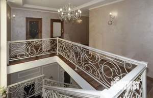 Дом 420м&sup2;, 2-этажный, участок 6 сот.  