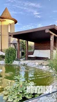 Дом 317м&sup2;, 2-этажный, участок 8 сот.  