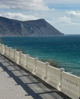 Дом 201м&sup2;, 2-этажный, участок 4 сот.  