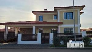 Дом 263м², 2-этажный, участок 10 сот.  