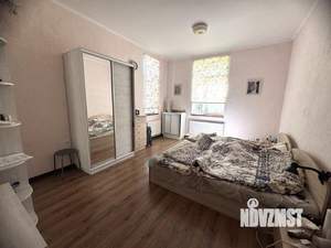 Дом 249м&sup2;, 2-этажный, участок 13 сот.  