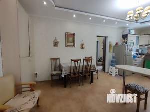 Дом 119м&sup2;, 2-этажный, участок 4 сот.  