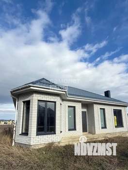 Дом 100м&sup2;, 1-этажный, участок 7 сот.  