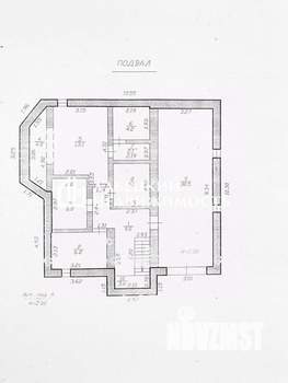 Дом 300м&sup2;, 3-этажный, участок 11 сот.  