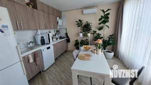 Дом 80м&sup2;, 2-этажный, участок 6 сот.  