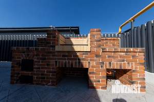 Дом 100м&sup2;, 1-этажный, участок 3 сот.  