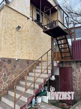 Дом 100м&sup2;, 3-этажный, участок 8 сот.  