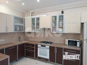 Дом 320м&sup2;, 1-этажный, участок 5 сот.  