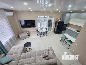 Дом 256м&sup2;, 2-этажный, участок 8 сот.  