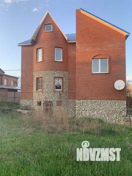 Дом 420м&sup2;, 4-этажный, участок 10 сот.  