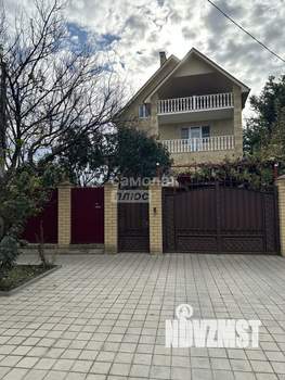 Дом 556м², 3-этажный, участок 6 сот.  