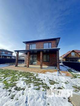 Дом 160м&sup2;, 2-этажный, участок 5 сот.  