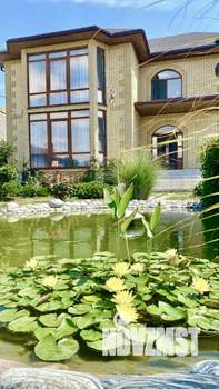 Дом 317м&sup2;, 2-этажный, участок 8 сот.  