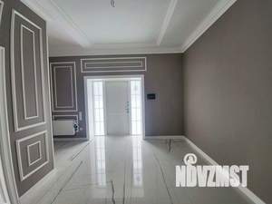 Коттедж 643м&sup2;, 2-этажный, участок 10 сот.  