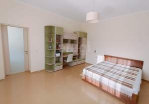 Дом 345м², 2-этажный, участок 12 сот.  