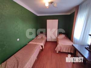 Дом 176м&sup2;, 2-этажный, участок 3 сот.  