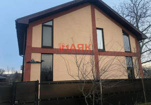 Дом 220м², 2-этажный, участок 8 сот.  