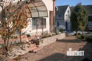 Дом 210м&sup2;, 2-этажный, участок 12 сот.  