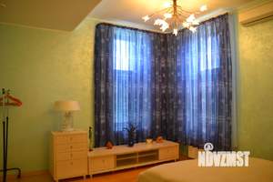 Дом 660м², 3-этажный, участок 26 сот.  