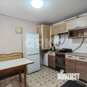 Дом 80м², 3-этажный, участок 1 сот.  