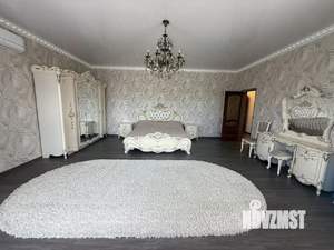 Дом 261м&sup2;, 2-этажный, участок 6 сот.  