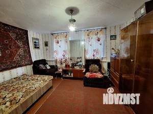 Дом 40м&sup2;, 2-этажный, участок 11 сот.  