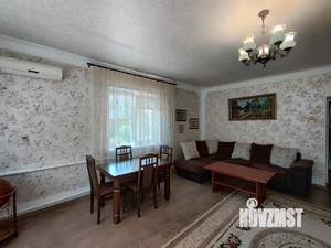 Дом 283м², 2-этажный, участок 15 сот.  