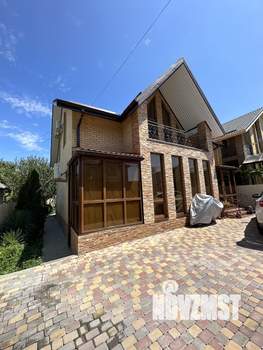 Коттедж 180м&sup2;, 2-этажный, участок 5 сот.  