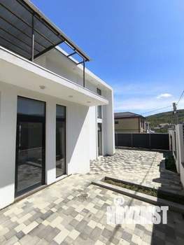 Дом 183м&sup2;, 2-этажный, участок 4 сот.  