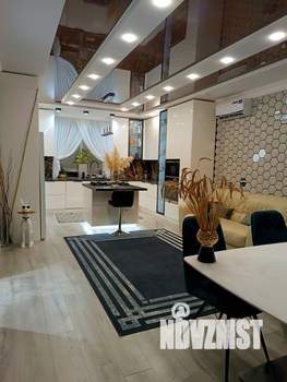 Дом 320м&sup2;, 4-этажный, участок 4 сот.  