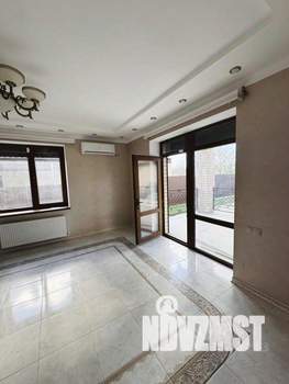 Дом 185м&sup2;, 2-этажный, участок 6 сот.  