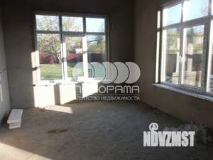 Дом 180м², 2-этажный, участок 10 сот.  