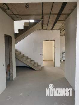 Дом 165м&sup2;, 2-этажный, участок 4 сот.  