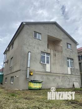 Дом 304м&sup2;, 3-этажный, участок 9 сот.  