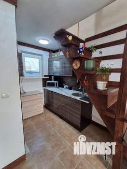 Дом 30м², 2-этажный, участок 5 сот.  